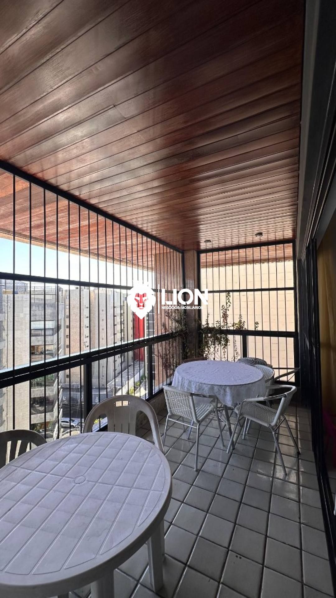 (DESATIVADO) Apartamento Para Vender com 04 quartos, 02 suítes + DCE no bairro Ponta Verde