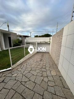 Casa à Venda no Loteamento Casa Forte – Super Tranquilo e Arborizado!