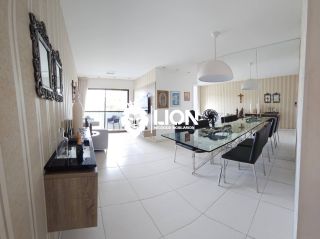 Apartamento Para Vender com 3 quartos sendo 2 suítes no bairro Mangabeiras  em Maceió- Edifício Residencial Premium