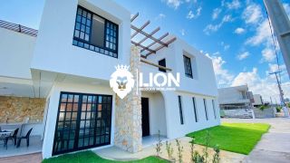 Casa Exclusiva em  cond. Fechado - Marechal 5 minutos do mar!