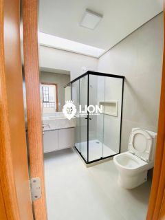 Casa Exclusiva em  cond. Fechado - Marechal 5 minutos do mar!