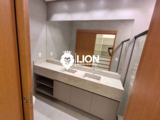 Casa Exclusiva em  cond. Fechado - Marechal 5 minutos do mar!