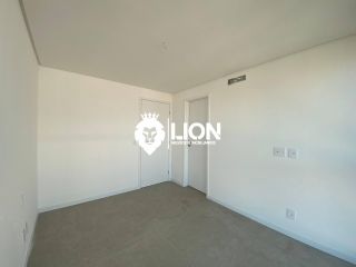 Apartamento Luxuoso com 4 Suítes na ponta verde!!