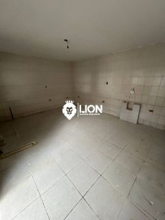 ALUGUEL – CASA ESPAÇOSA E BEM LOCALIZADA!