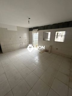 ALUGUEL – CASA ESPAÇOSA E BEM LOCALIZADA!