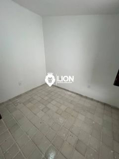 ALUGUEL – CASA ESPAÇOSA E BEM LOCALIZADA!