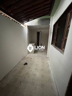 ALUGUEL – CASA ESPAÇOSA E BEM LOCALIZADA!