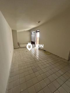 ALUGUEL – CASA ESPAÇOSA E BEM LOCALIZADA!