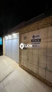 Casa à Venda no Antares