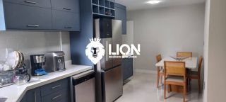 Apenas 100 metros do mar: viva o melhor do litoral em grande estilo!