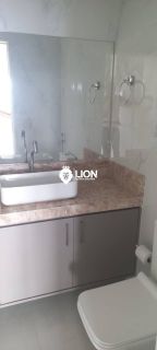 Apenas 100 metros do mar: viva o melhor do litoral em grande estilo!