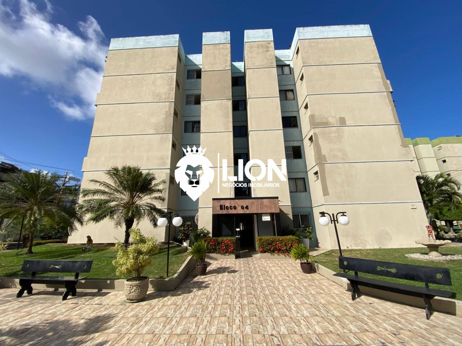 Oportunidade única: apê completo a 615m da praia!