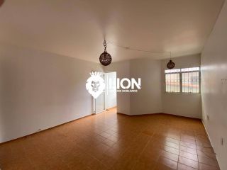 Apartamento amplo e bem localizado a menos de 1km do mar!