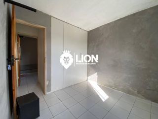 Apartamento Para Alugar com 2 quartos no José Tenório