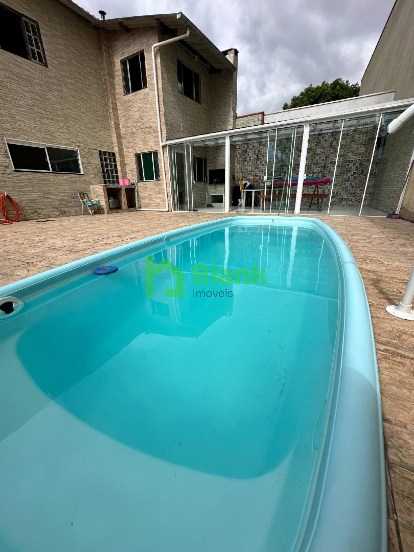 Piscina e 5 Quartos Quadra Mar Centro Navegantes.