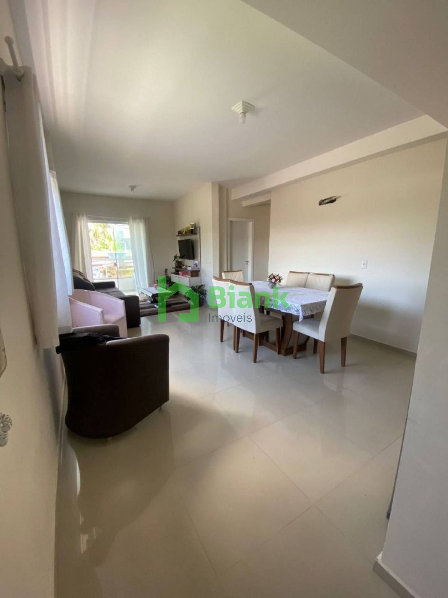 Apto Diferenciado e c/ Hidromassagem - Camboriú.