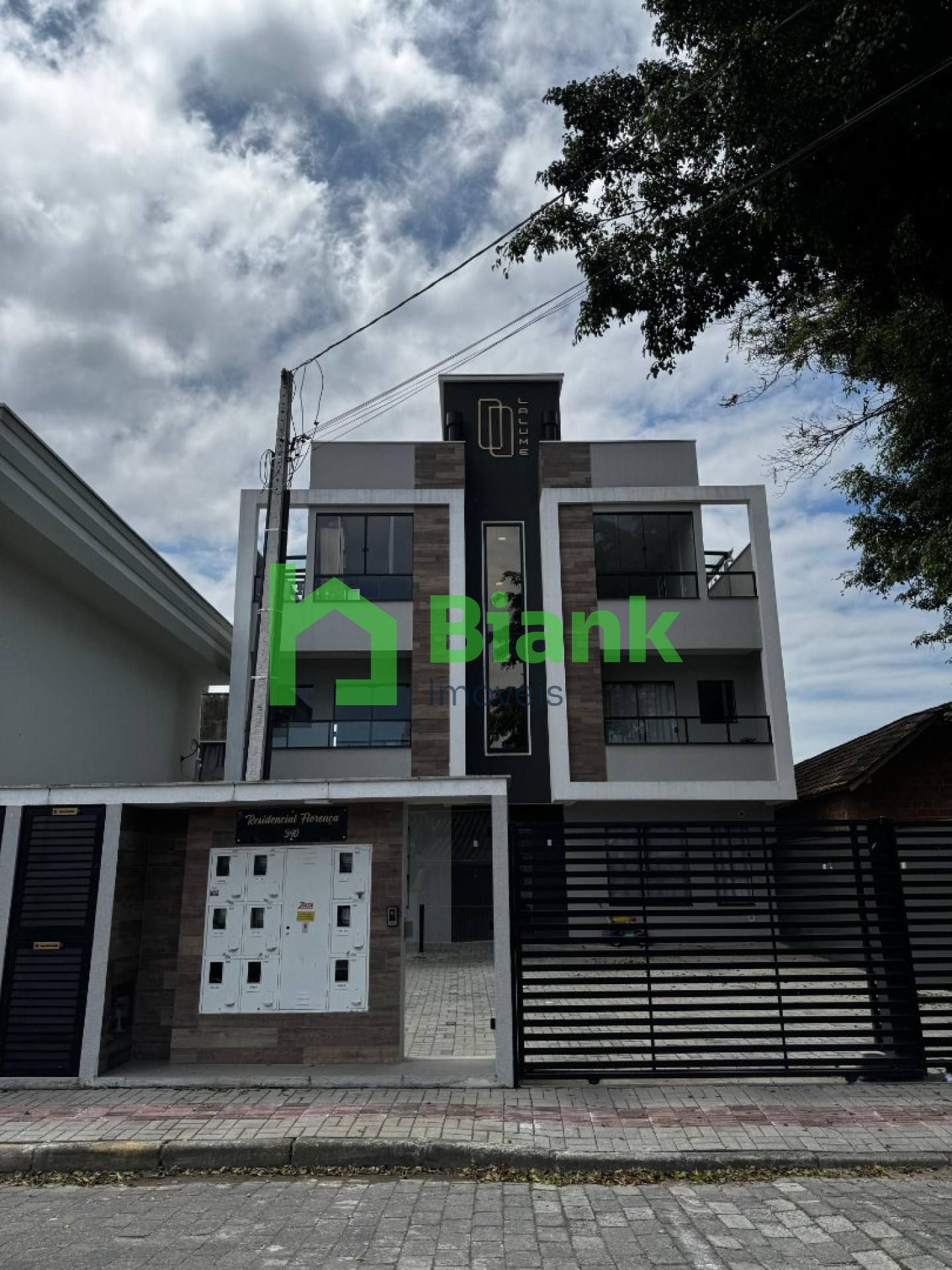 Apartamento pronto no Centro de Navegantes – Residencial Florença