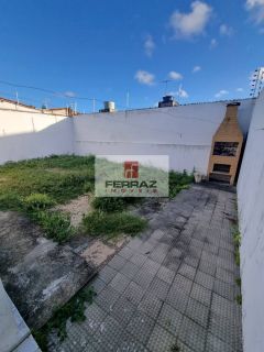 Casa alugel emaus, dois quartos, suíte, banheiro social,  armários de cozinha