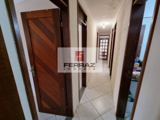 Casa á venda em ponta negra, quatro quartos, suíte, escritório,  duas dependências, piscina, churrasqueira.