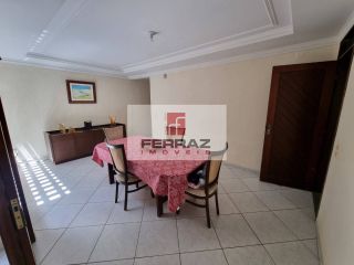 Casa á venda em ponta negra, quatro quartos, suíte, escritório,  duas dependências, piscina, churrasqueira.