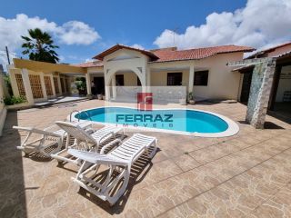 Casa á venda em ponta negra, quatro quartos, suíte, escritório,  duas dependências, piscina, churrasqueira.
