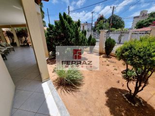 Casa á venda em ponta negra, quatro quartos, suíte, escritório,  duas dependências, piscina, churrasqueira.