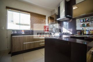 Casa venda condomínio fechado em ponta negra, quatro quartos, três suítes, duplex, condomínio com lazer completo, segurança 24h