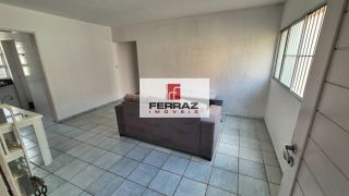 Apartamento para locação no bairro de Petrópolis, três quartos, suíte, banheiro social, cozinha, área de serviço, semimobilado