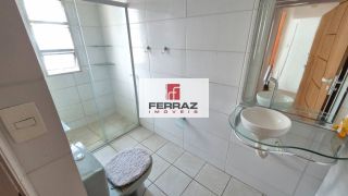 Apartamento para locação no bairro de Petrópolis, três quartos, suíte, banheiro social, cozinha, área de serviço, semimobilado