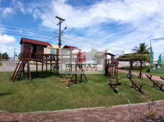 Casa a venda em condomínio, nova, três suítes, closet, piscina privativa, ampla, ventilada