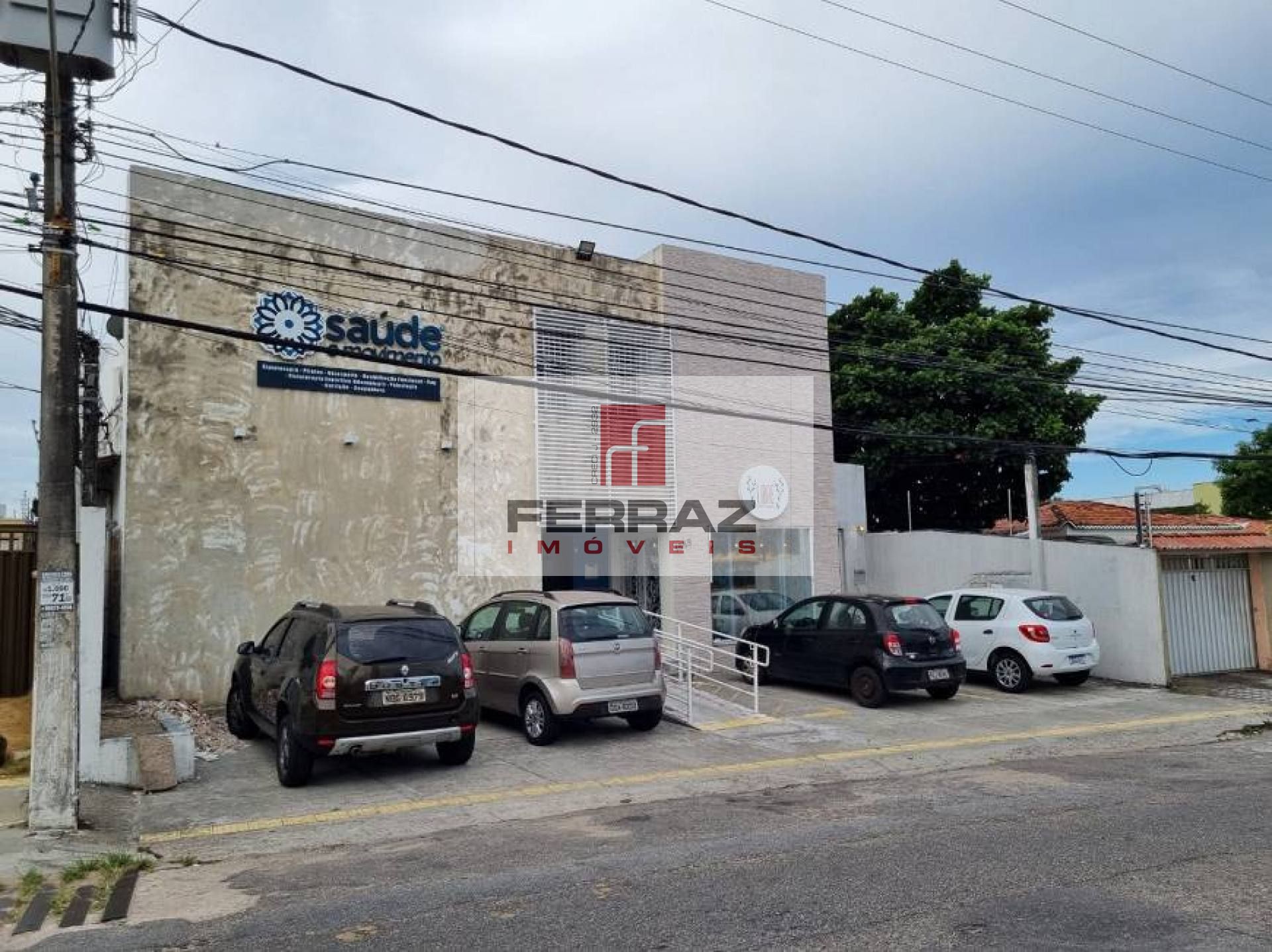 Salas comerciais em candelária. Recepção, estacionamento e wc. A partir de 20 m²