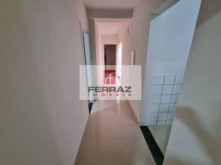 Salas comerciais em candelária. Recepção, estacionamento e wc. A partir de 20 m²