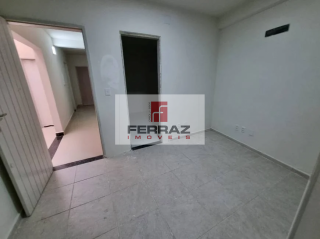 Salas comerciais em candelária. Recepção, estacionamento e wc. A partir de 20 m²