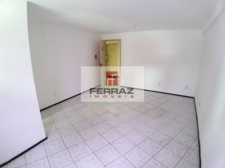 Sala para locação no bairro de lagoa nova, com 22 metros quadrados, e banheiro