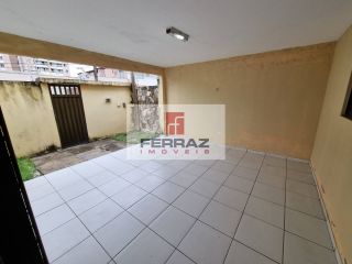 Casa venda nova parnamirim, esquina, ideal para comércio em geral,  3 quartos, sala ampla, garagem 3 carros, terreno amplo