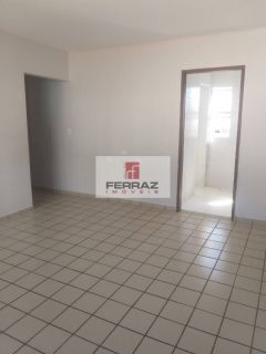 Apartamento venda Petrópolis,  dois quartos, banheiro social, dependência com banheiro, garagem