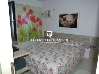 Casa em via pública no bairro Aruana