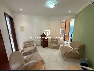 2 SALAS NO CENTRO MÉDICO ODONTOLÓGICO