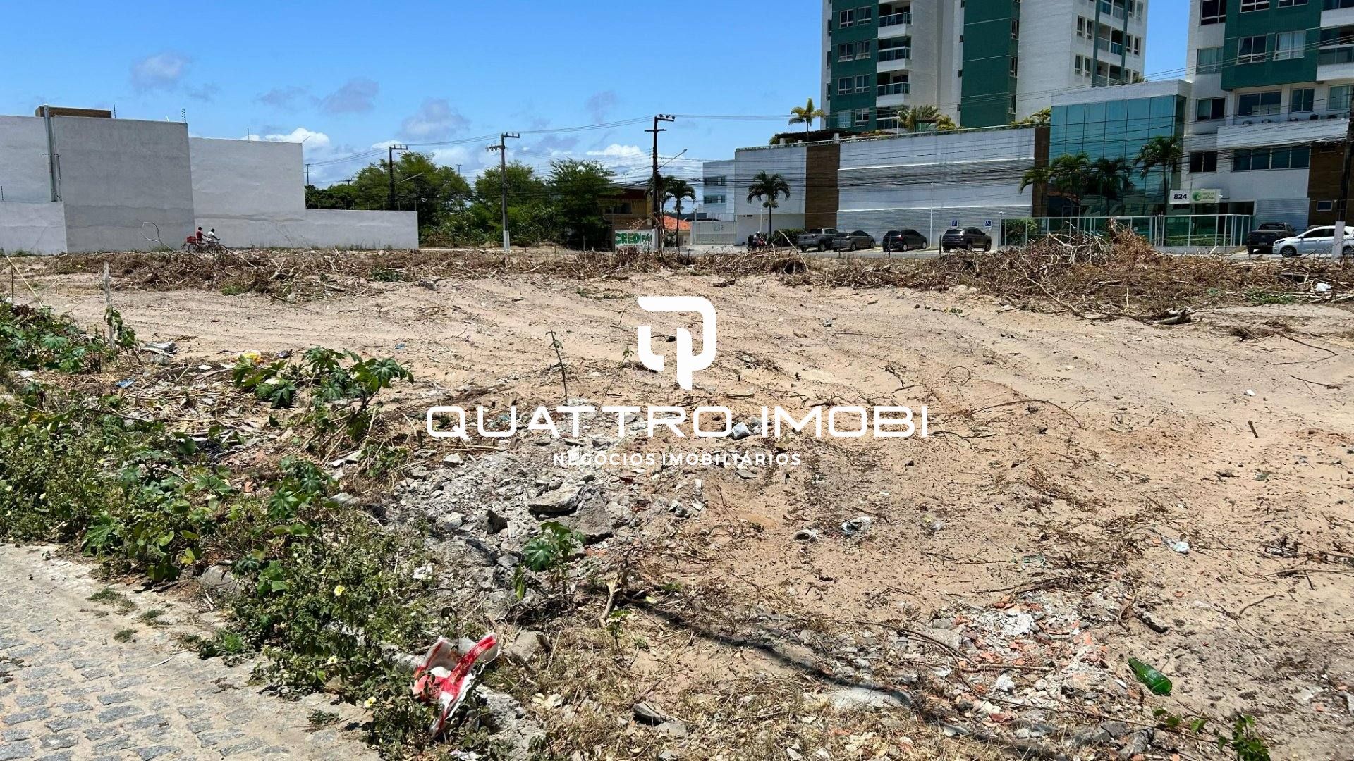 Terreno no bairro Atalaia