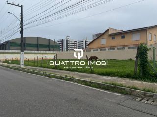 Lote de esquina no bairro Atalaia