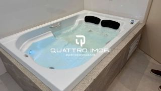 Casa em rua pública no bairro Atalaia