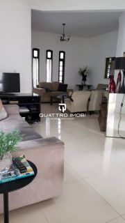 Excelente casa próximo ao McDonald's