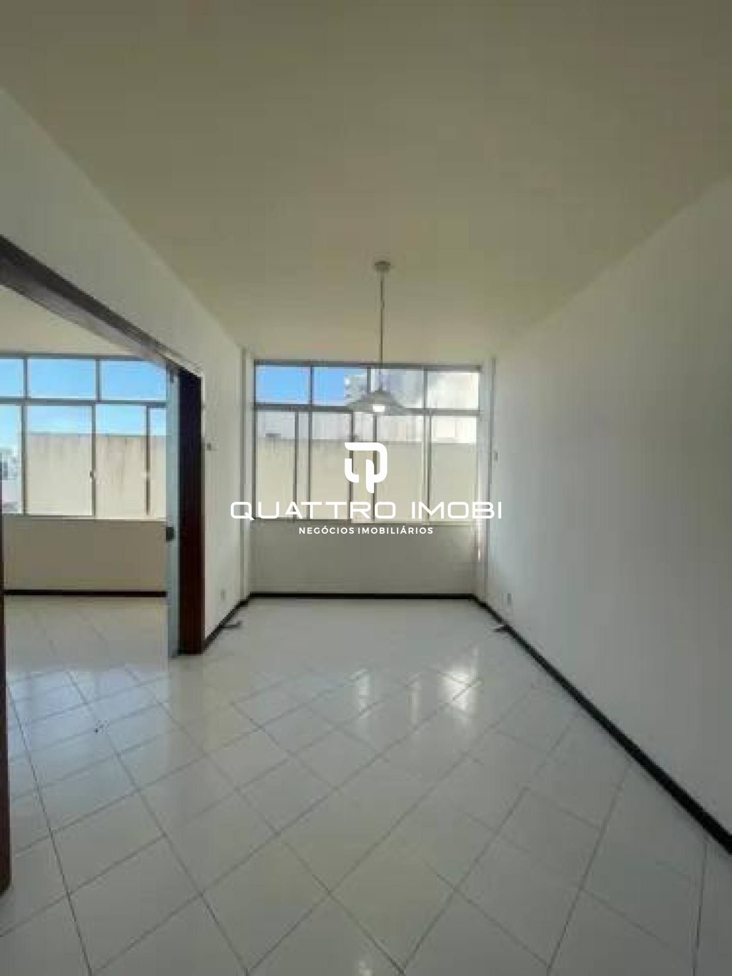 Alugo Apartamento no Edifício Liberdade