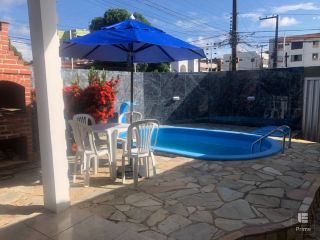 Casa, 3 quartos com área de lazer privativa.