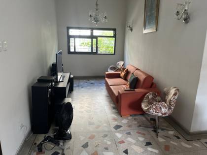 Casa ampla, em exelente estado de conservação, localização excelente, rua ampla e de fácil acesso.