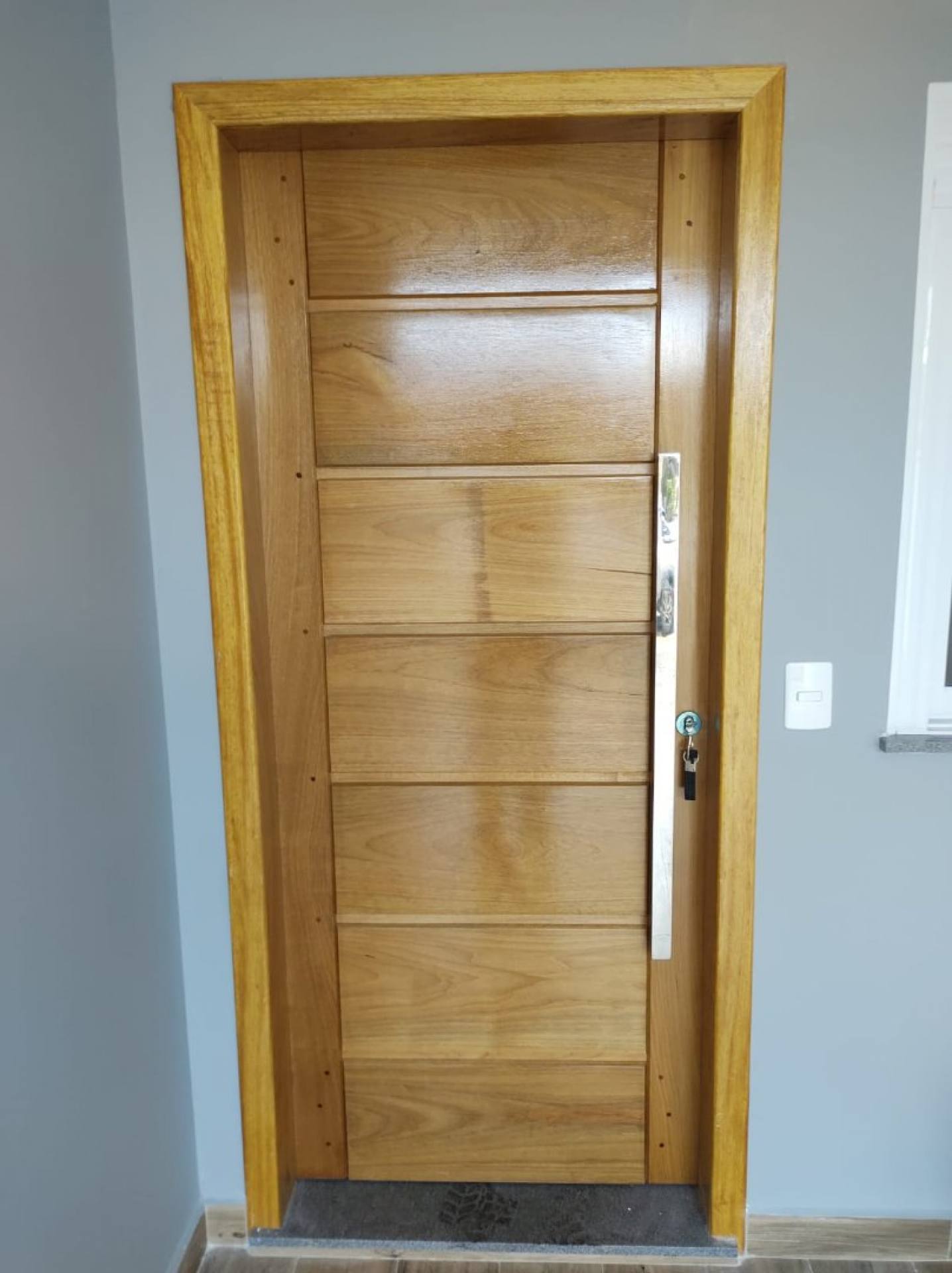 Ampla Casa a 600m da Praia no Itacolomi com 3 Dormitórios