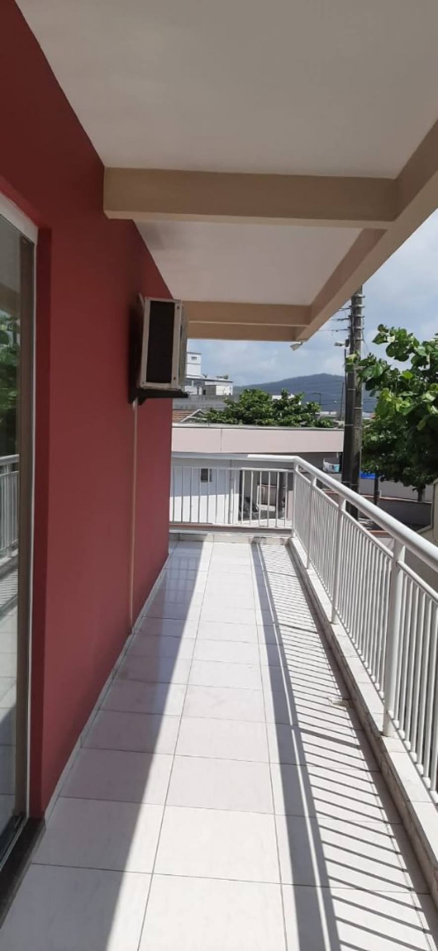 Casa Para Vender com 5 quartos 1 suítes no bairro Meia Praia em Navegantes