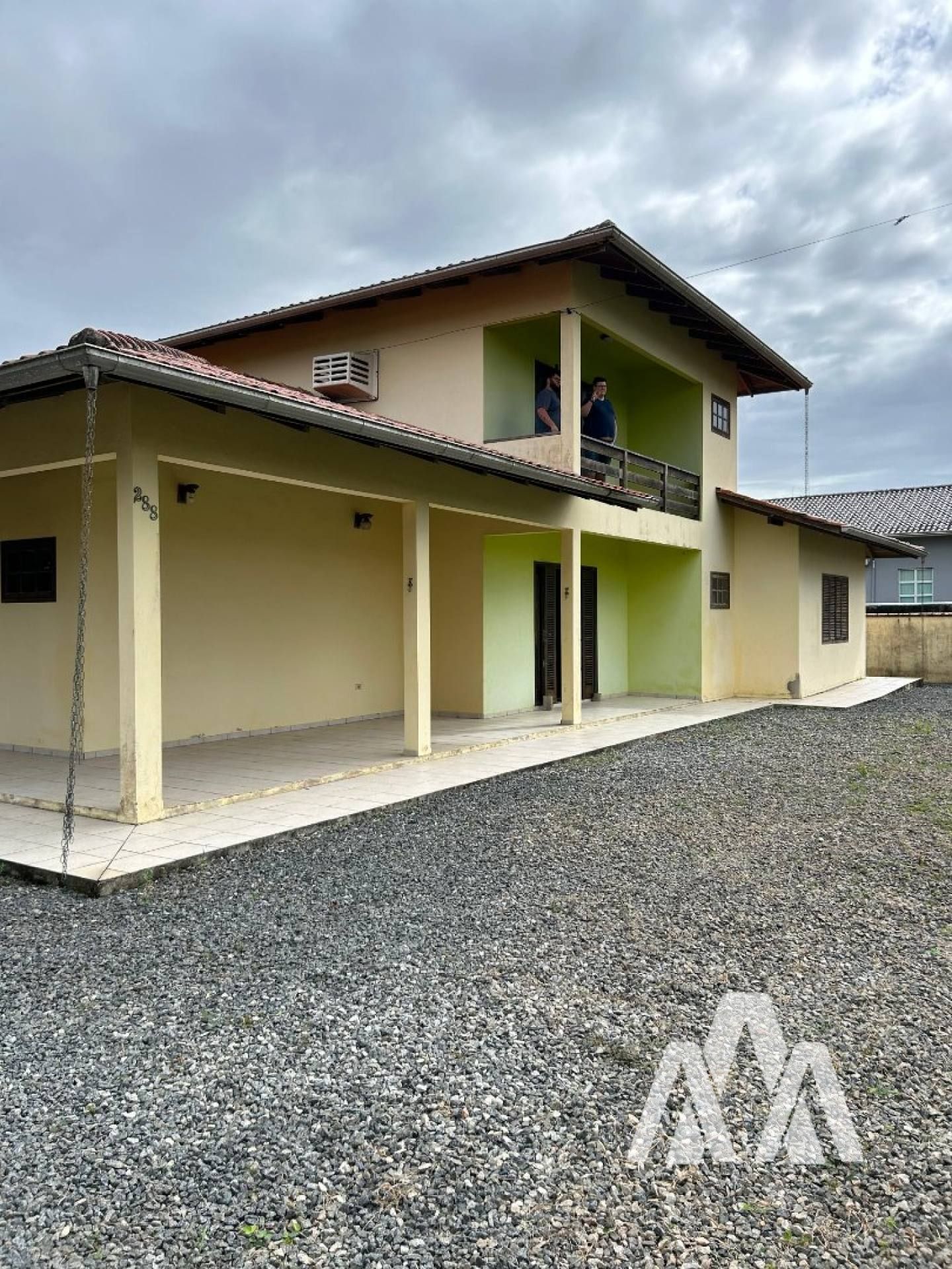 Casa Para Vender com 6 quartos sendo 3 suítes no bairro Centro em Penha