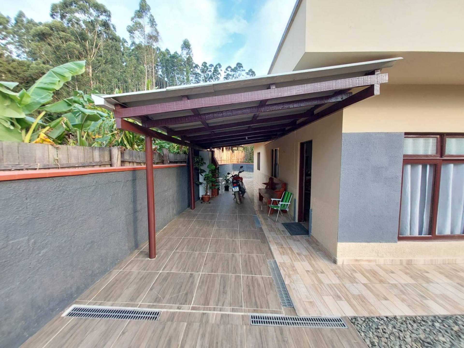 Casa Para Vender com 3 quartos no bairro Santa Lidia em Penha