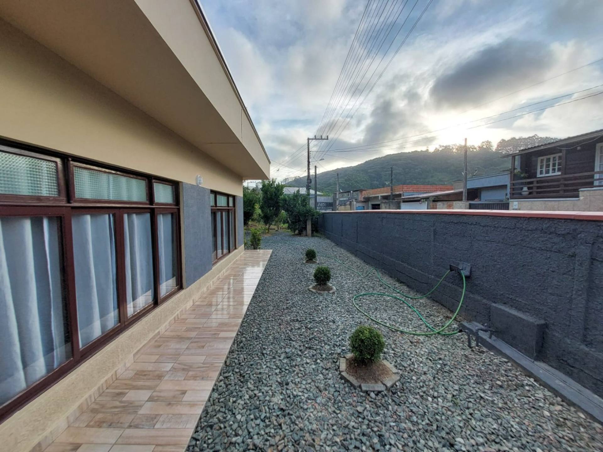 Casa Para Vender com 3 quartos no bairro Santa Lidia em Penha